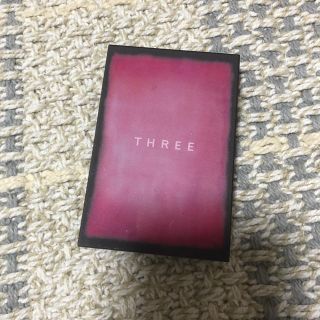 スリー(THREE)のTHREE 4D プラスアイパレットS(アイシャドウ)