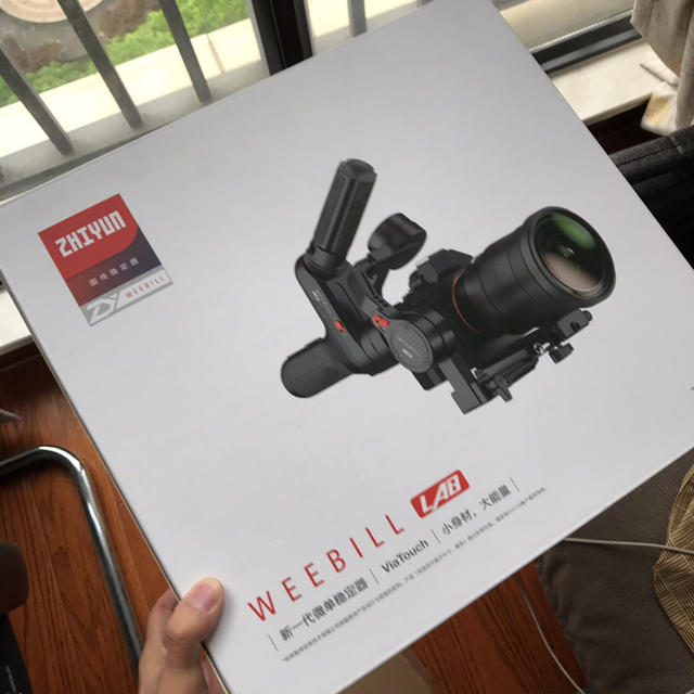 Zhiyun weebillスマホ/家電/カメラその他