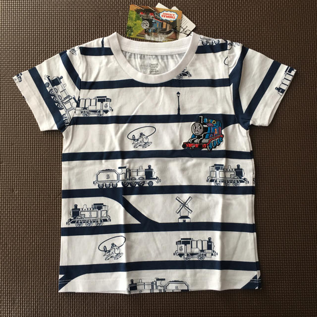 Design Tshirts Store graniph(グラニフ)のgraniph トーマス＆フレンズ Tシャツ キッズ/ベビー/マタニティのキッズ服男の子用(90cm~)(Tシャツ/カットソー)の商品写真