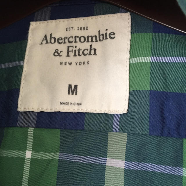 Abercrombie&Fitch(アバクロンビーアンドフィッチ)のアバクロ メンズチェックシャツ Mサイズ メンズのトップス(シャツ)の商品写真