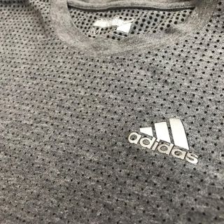 アディダス(adidas)のadidas／グレー／Tシャツ(Tシャツ/カットソー(半袖/袖なし))