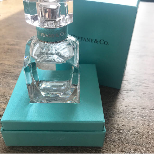 Tiffany & Co.(ティファニー)のTiffany オードパルファム 30ml コスメ/美容の香水(香水(女性用))の商品写真