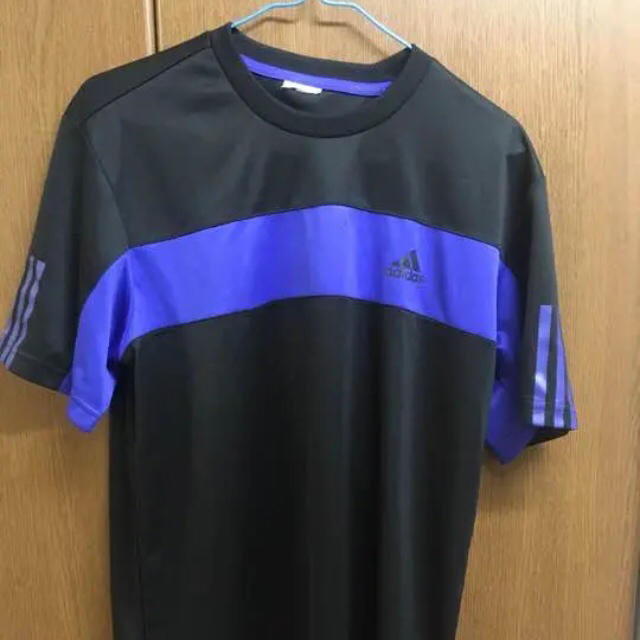 adidas(アディダス)のadidas Tシャツ Lサイズ 黒×紫 メンズのトップス(Tシャツ/カットソー(半袖/袖なし))の商品写真