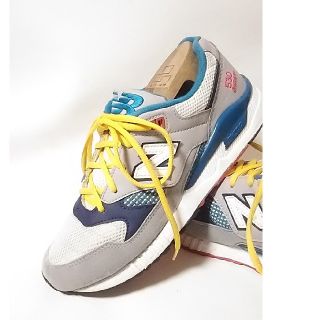 ニューバランス(New Balance)の
希少海外限定！ニューバランス530高級スニーカー人気のクラシックモデル


(スニーカー)