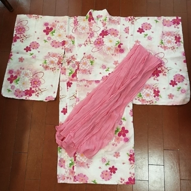 motherways(マザウェイズ)のmatherways　子供用浴衣　120　帯付き キッズ/ベビー/マタニティのキッズ服女の子用(90cm~)(甚平/浴衣)の商品写真