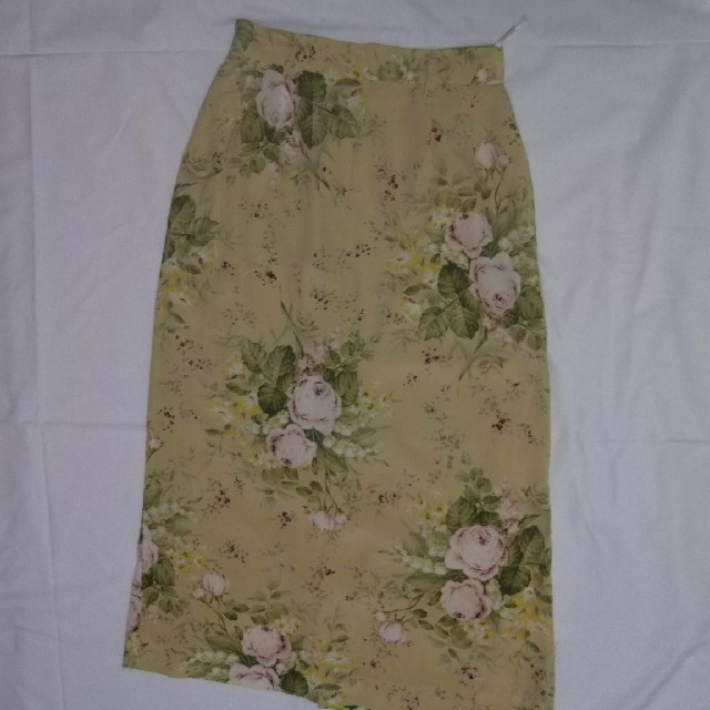 INGEBORG(インゲボルグ)の花柄スカート レディースのスカート(ロングスカート)の商品写真