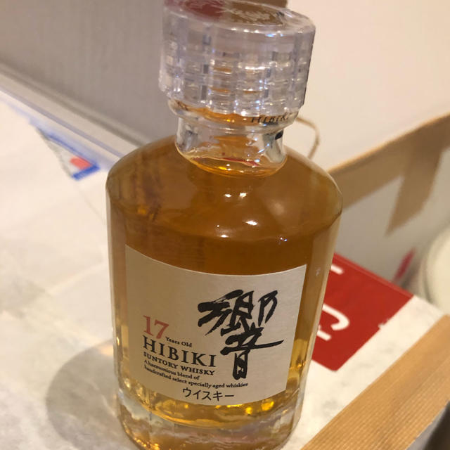 サントリー(サントリー)の響17年 50ml ミニチュアボトル10本セット 食品/飲料/酒の酒(ウイスキー)の商品写真