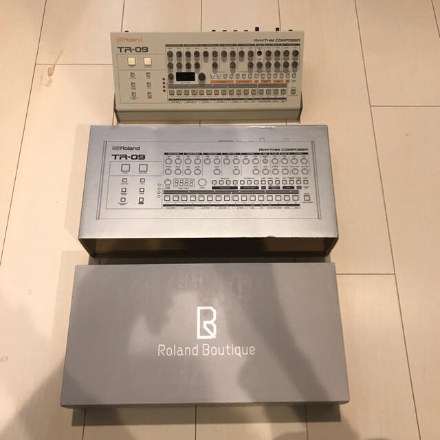 ローランド TR-09 rhythm composer