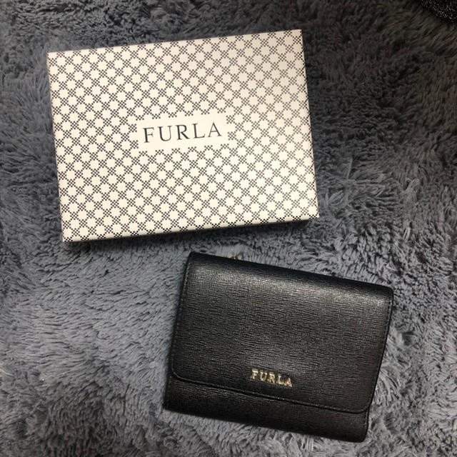 FURLA 三つ折り財布 箱付き