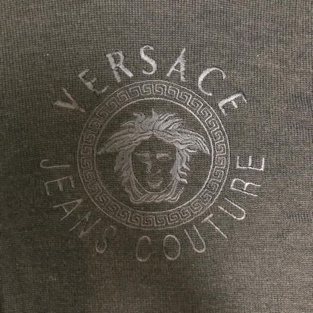 VERSACE(ヴェルサーチ)のVersace ニット レディースのトップス(ニット/セーター)の商品写真