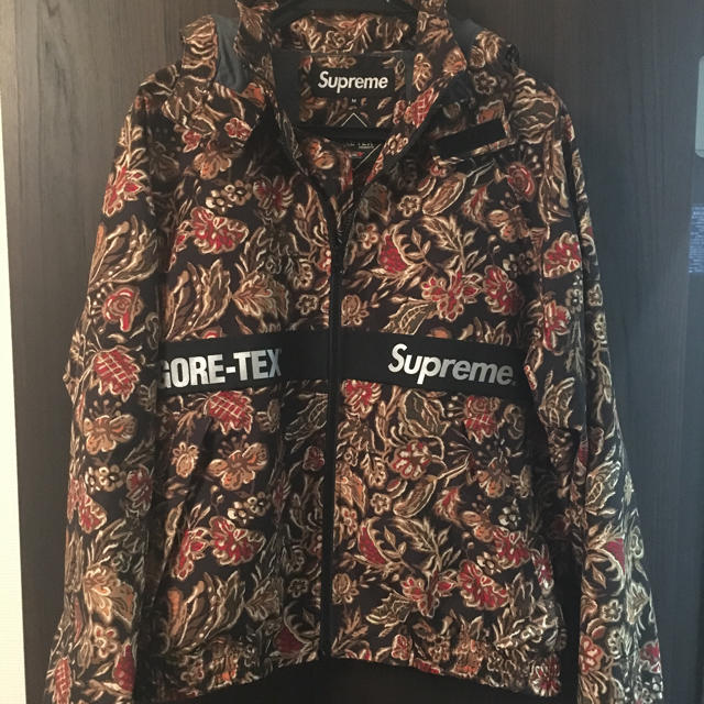 【ピーをおつ】 Supreme - Supreme gore tex 花柄の通販 by ら｜シュプリームならラクマ ピーをおつ