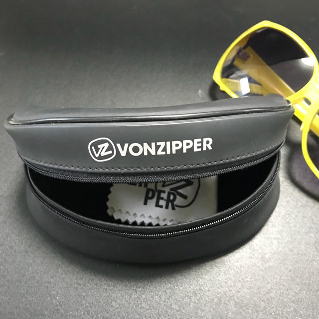 サングラス Vonzipper レディースのファッション小物(サングラス/メガネ)の商品写真