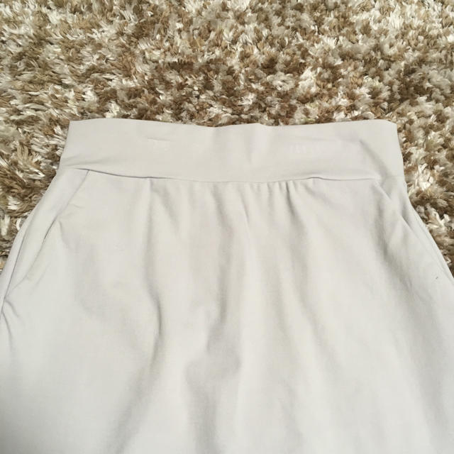 LEPSIM LOWRYS FARM(レプシィムローリーズファーム)のタイトスカート レディースのスカート(ロングスカート)の商品写真