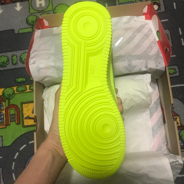 NIKE(ナイキ)のNike Off White Air Force One Part2 Volt メンズの靴/シューズ(スニーカー)の商品写真