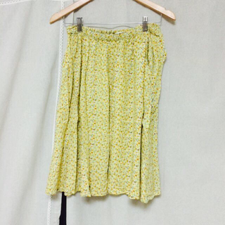 スタディオクリップ(STUDIO CLIP)の小花柄スカート(ひざ丈スカート)