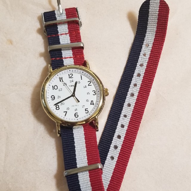 TIMEX(タイメックス)の値下げしました！TIMEX　ゴールド メンズの時計(腕時計(アナログ))の商品写真