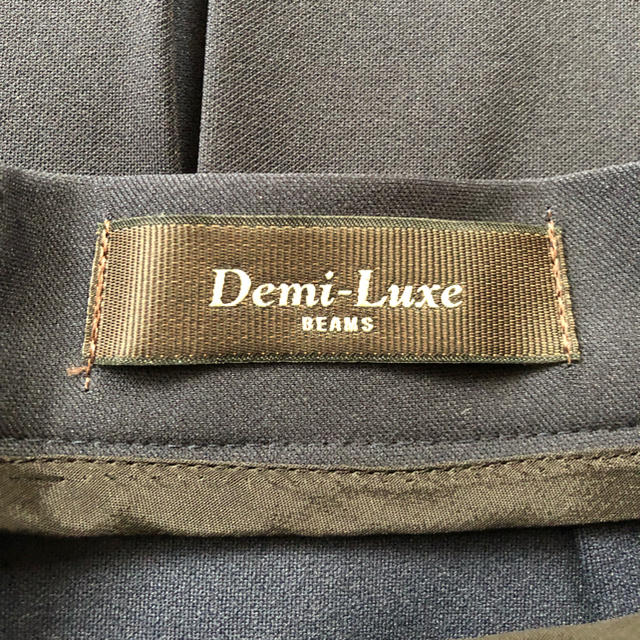 Demi-Luxe BEAMS(デミルクスビームス)の美品  Demi-Luxe  スカート  レディースのスカート(ひざ丈スカート)の商品写真