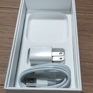 アイフォーン(iPhone)のアップル　純正　充電器(バッテリー/充電器)