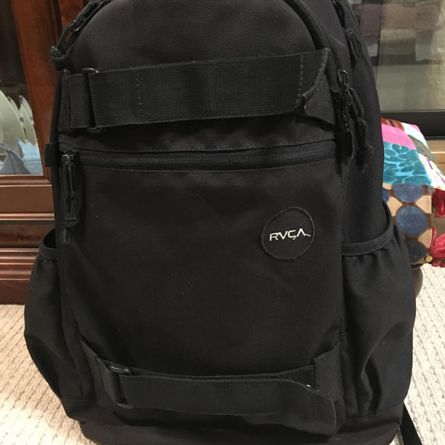 RVCA(ルーカ)のRVCA のリュック  USD ブラック メンズのバッグ(バッグパック/リュック)の商品写真