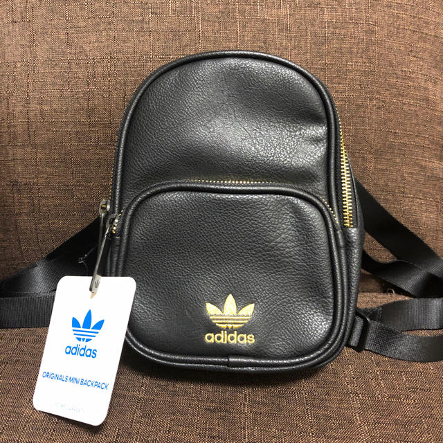 adidas(アディダス)のアディダスミニリュック レディースのバッグ(リュック/バックパック)の商品写真