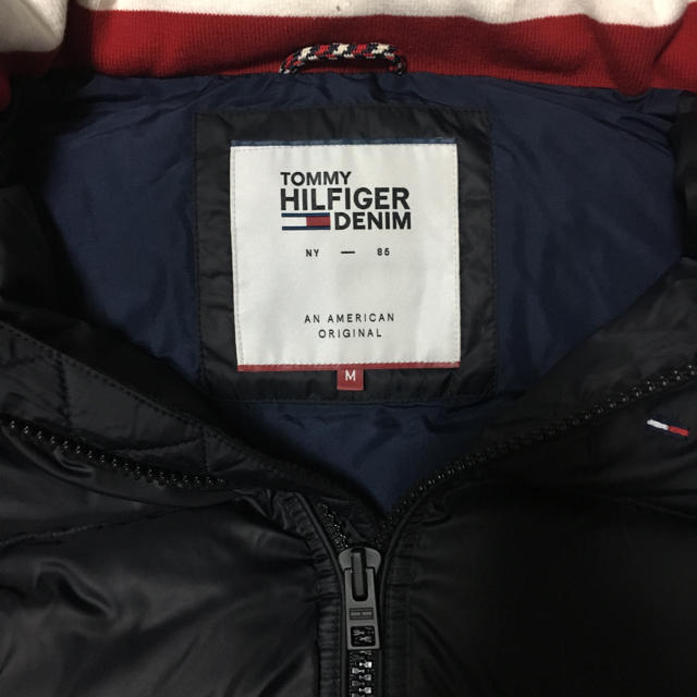 TOMMY HILFIGER(トミーヒルフィガー)の[早い者勝ち！残り1点！]TOMMY HILFIGER ダウンベスト メンズのジャケット/アウター(ダウンベスト)の商品写真