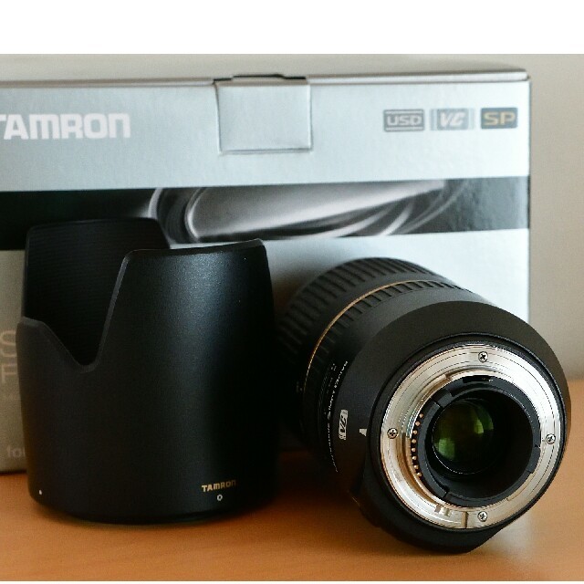 TAMRON(タムロン)の美品TAMRON SP70-300mmF/4-5.6 Di VC USDニコン用 スマホ/家電/カメラのカメラ(レンズ(ズーム))の商品写真
