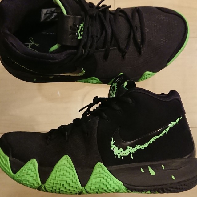 Nike Kyrie 4 Halloween Blk/R.Grn