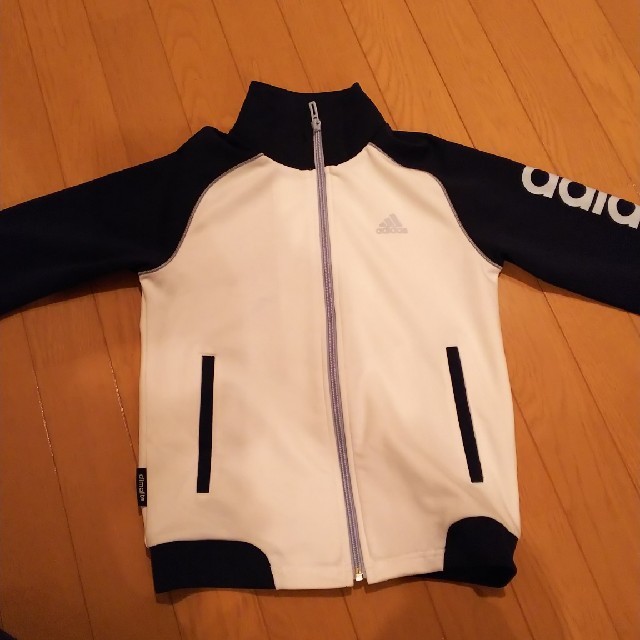 adidas(アディダス)のadidas 女の子 ジャージ上下 キッズ/ベビー/マタニティのキッズ服女の子用(90cm~)(その他)の商品写真