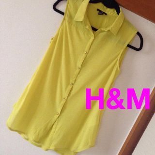 エイチアンドエム(H&M)のH&M♡スタッズボタンノースリーブシャツ(シャツ/ブラウス(半袖/袖なし))