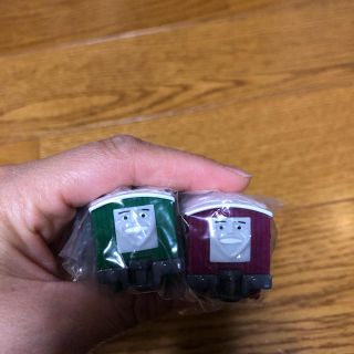 タカラトミー(Takara Tomy)のトーマストミカのいろいろ貨車 とDVD(電車のおもちゃ/車)