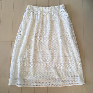ショコラフィネローブ(chocol raffine robe)の白　レース　スカート(ひざ丈スカート)