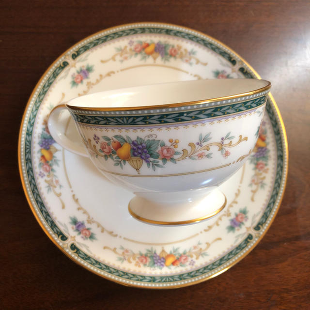 Noritake - ノリタケ キングスクロス トリオ 大皿付きの通販 by shop｜ノリタケならラクマ