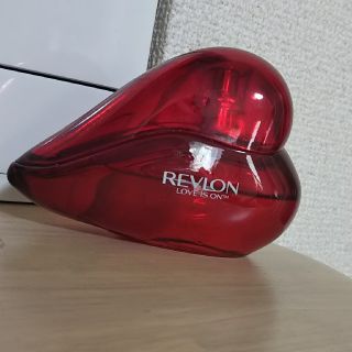 レブロン(REVLON)のレブロン香水ラブイズオンオードトワレ(香水(女性用))