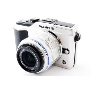 オリンパス(OLYMPUS)の☆WiFiカードでスマホに写真転送☆オリンパス E-PL2 ゴールド(ミラーレス一眼)