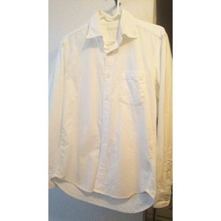 ジーユー(GU)のgu 長袖白シャツ×２ sサイズ(シャツ)