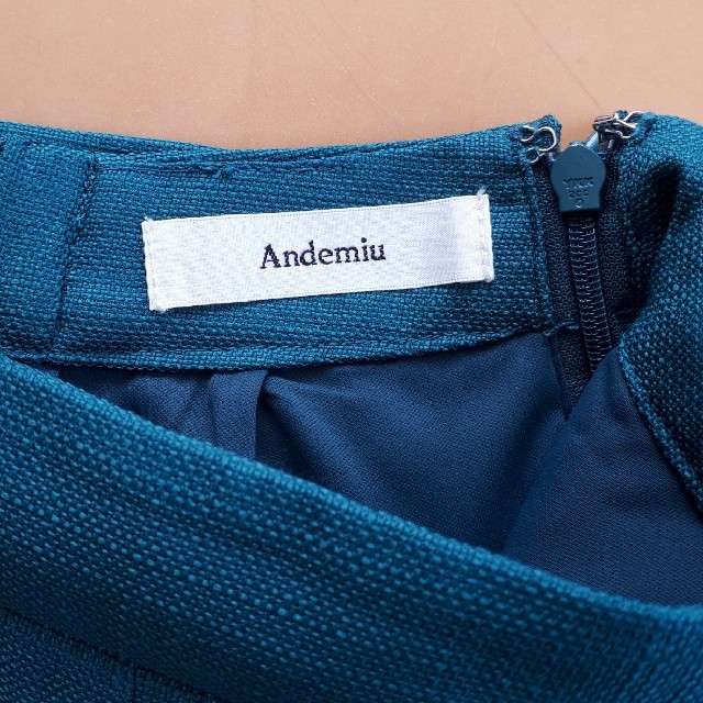 Andemiu(アンデミュウ)のミディアム丈　スカート　M　 グリーン レディースのスカート(ロングスカート)の商品写真