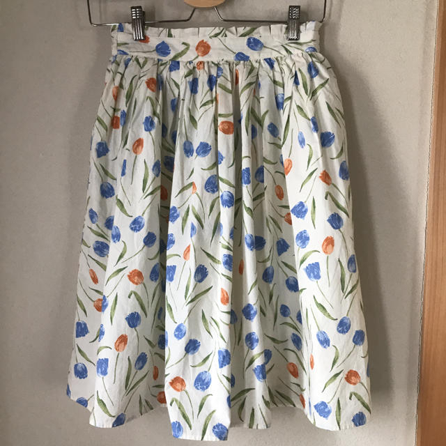 ehka sopo(エヘカソポ)のチューリップ柄スカート！ レディースのスカート(ひざ丈スカート)の商品写真