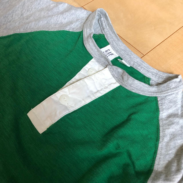 GAP Kids(ギャップキッズ)のGap kinds ロングTシャツ 160 キッズ/ベビー/マタニティのキッズ服男の子用(90cm~)(Tシャツ/カットソー)の商品写真