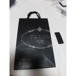 PRADA(ショップ袋)のフリマアイテム一覧 PRADA(ショップ袋)のフリマアイテム一覧