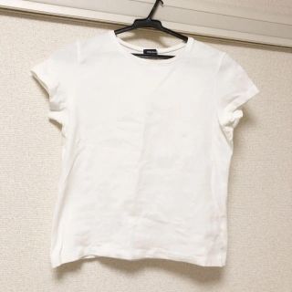 ユニクロ(UNIQLO)のUNIQLO Tシャツ(Tシャツ(半袖/袖なし))