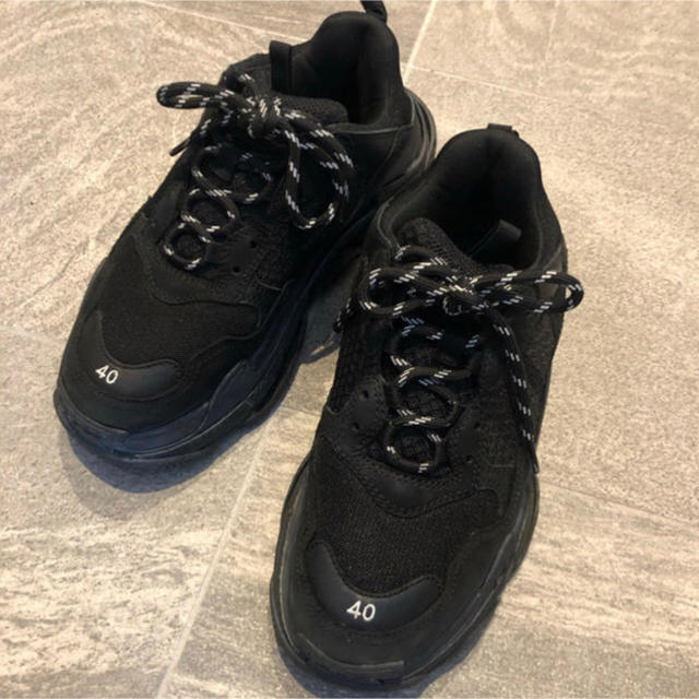 BALENCIAGA  triple s 40