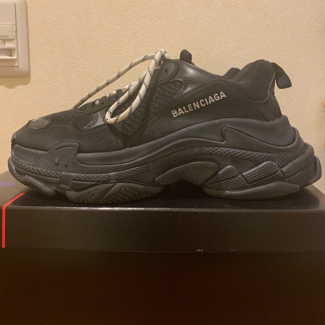 BALENCIAGA  triple s 40