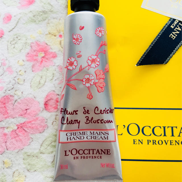 L'OCCITANE(ロクシタン)のロクシタン ハンドクリーム コスメ/美容のボディケア(ハンドクリーム)の商品写真