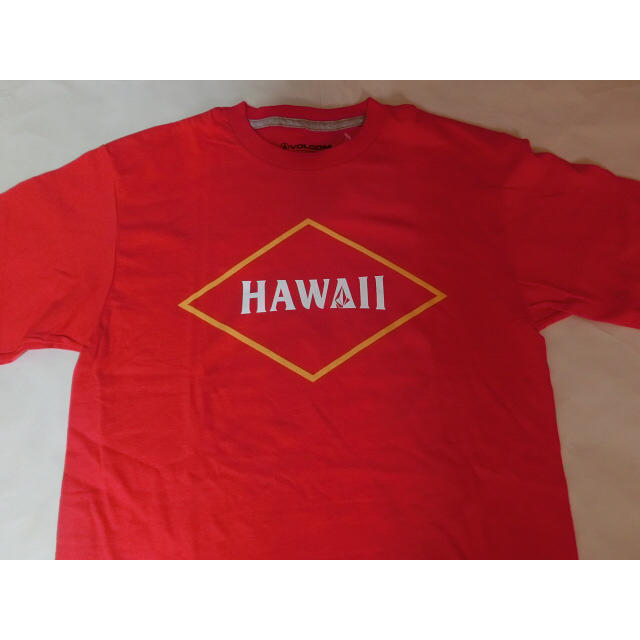 volcom(ボルコム)のボルコム 【GIVEBACK SERIES】【HAWAII】ロゴT US M 赤 メンズのトップス(Tシャツ/カットソー(半袖/袖なし))の商品写真