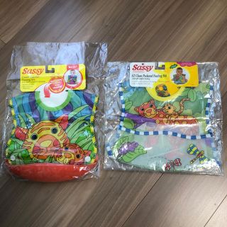 サッシー(Sassy)の新品・未開封☆Sassyお食事エプロン(お食事エプロン)