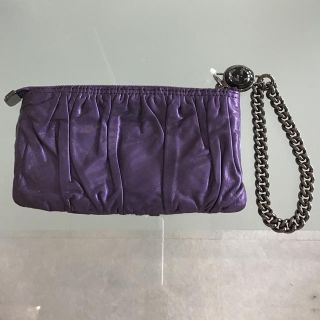 グッチ(Gucci)の♡お値下げしました( *´艸｀)　GUCCI レザーポーチ     A-62(ポーチ)