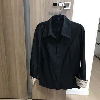 バーバリー(BURBERRY)のBurberry ブラックシャツ 13号(シャツ/ブラウス(長袖/七分))