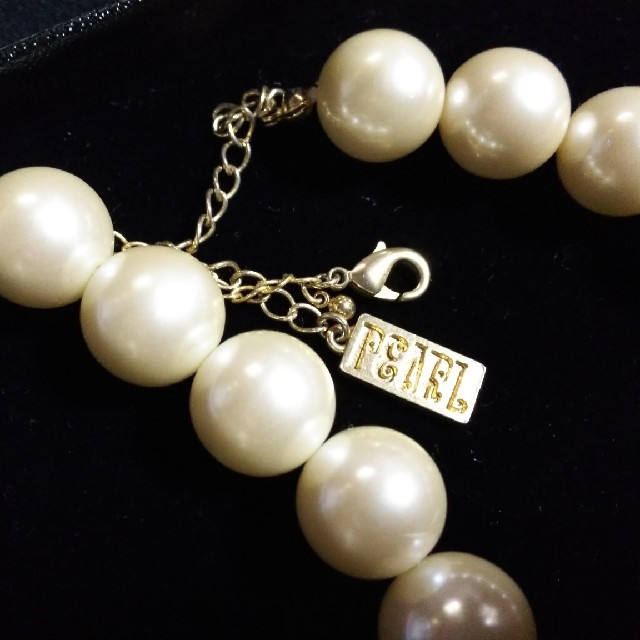 G.V.G.V.(ジーヴィジーヴィ)のPEARL＊アローネックレス＊箱あり レディースのアクセサリー(ネックレス)の商品写真