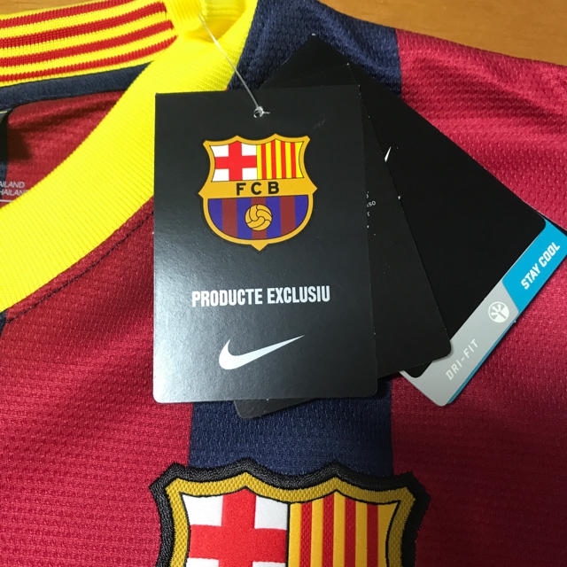 Custo Barcelona(クストバルセロナ)のバルセロナユニフォーム スポーツ/アウトドアのサッカー/フットサル(ウェア)の商品写真