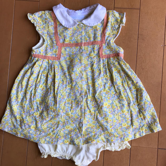 BeBe(ベベ)のbebe  ブルマ付き花柄ワンピース 80〜90サイズ キッズ/ベビー/マタニティのキッズ服女の子用(90cm~)(ワンピース)の商品写真